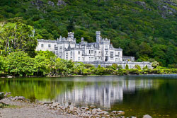 IRE04_-_145_Kylemore_Abbey.jpg