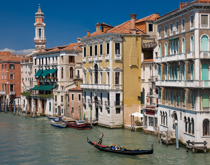 ITA08-465-Gondolier.jpg