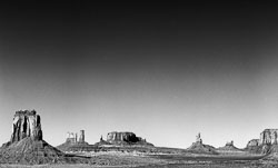 NM92-001_Monument_Valley.jpg